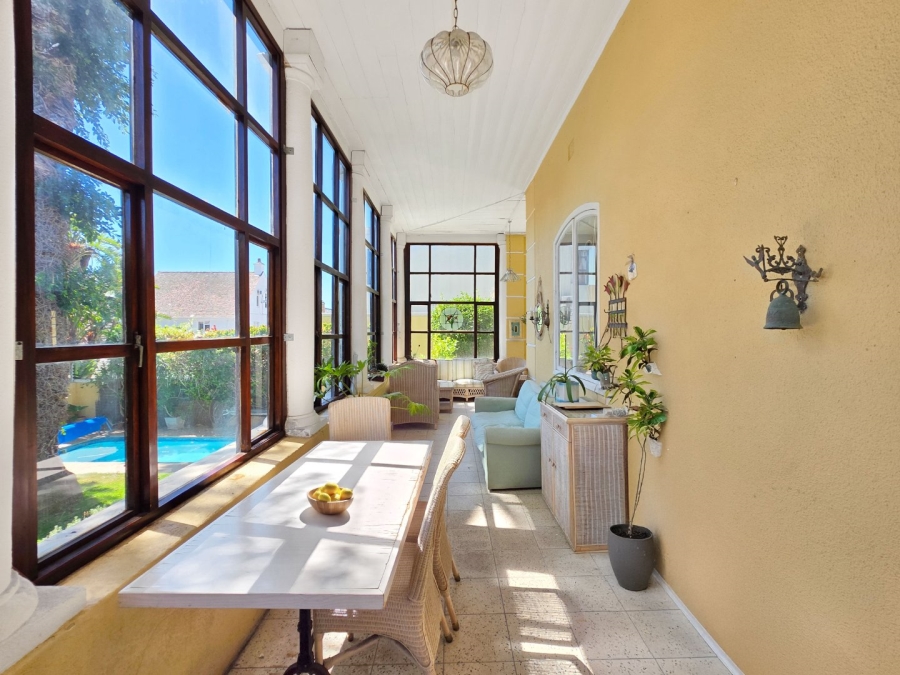 5 Bedroom Property for Sale in Fresnaye Western Cape